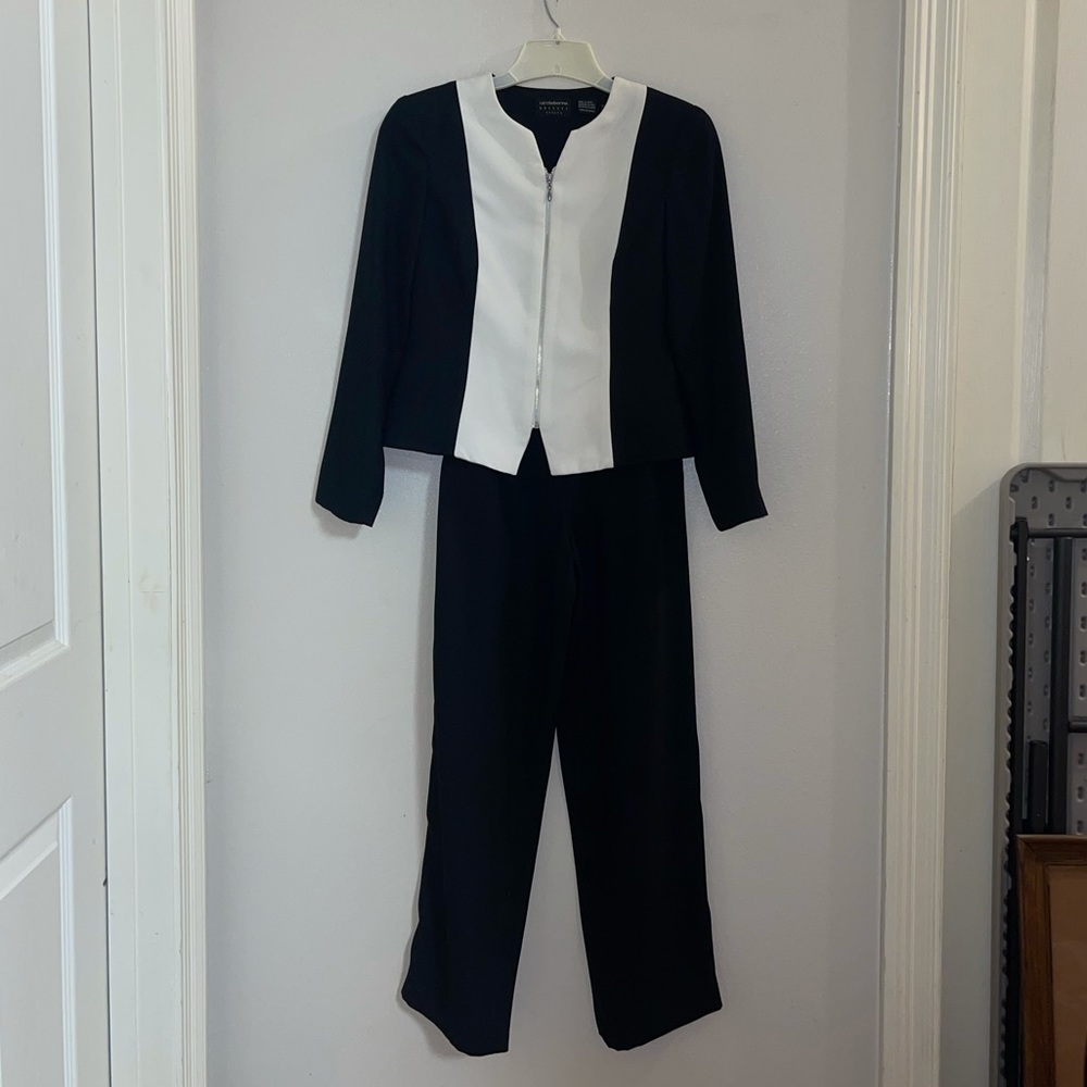 Liz Claiborne Dresses petite pantsuit size 2